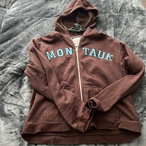 Montauk CrewNeck